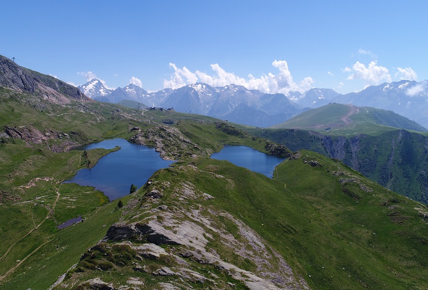 hikes to the lakes